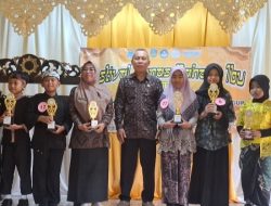 Semarak FTBI Kecamatan Cigugur, Siswa Terbaik Terima Piagam dan Piala Penghargaan