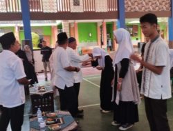 SMP Negeri 1 Pangandaran Gelar “Merdeka Berbagi”, Salurkan Bantuan Untuk 90 Siswa Kurang Mampu