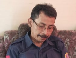 Hujan di Sertai Angin Kencang, 1 Rumah Warga Desa Padahurip Tertimpa Pohon