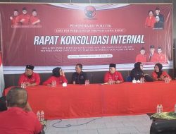Rapat Konsolidasi DPC PDI Perjuangan dan Penyerahan SK   
