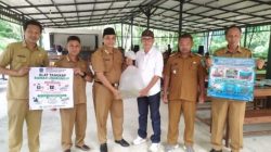 Anggota DPRD Pangandaran Apresiasi Tabur 50 Ribu Benih Ikan di Bendungan Sungai Citonjong
