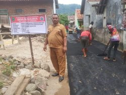 Perbaiki Infrastruktur, Jalan Desa Sukajaya di Rehabilitasi