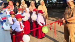MPLS di SDN 4 Pangandaran Ditandai Gunting Pita, Sambut Para Siswa Dengan Penuh Semangat