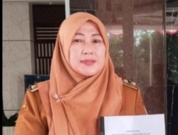 Wakil Bupati Kunjungi SDN 4 Cipakem, Bantu Semen Untuk Penata Halaman Sekolah